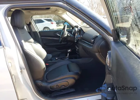 2019 Mini Clubman Cooper S z USA, uszkodzony, nr VIN WMWLU5C58K2G04795